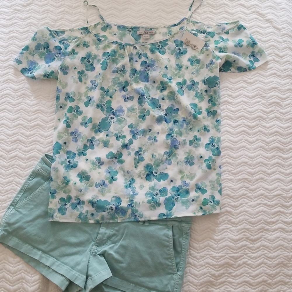 Bass Cold Shoulder Top